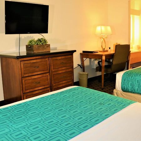 Howard Johnson By Wyndham Lake Front Park Kissimmee Dış mekan fotoğraf