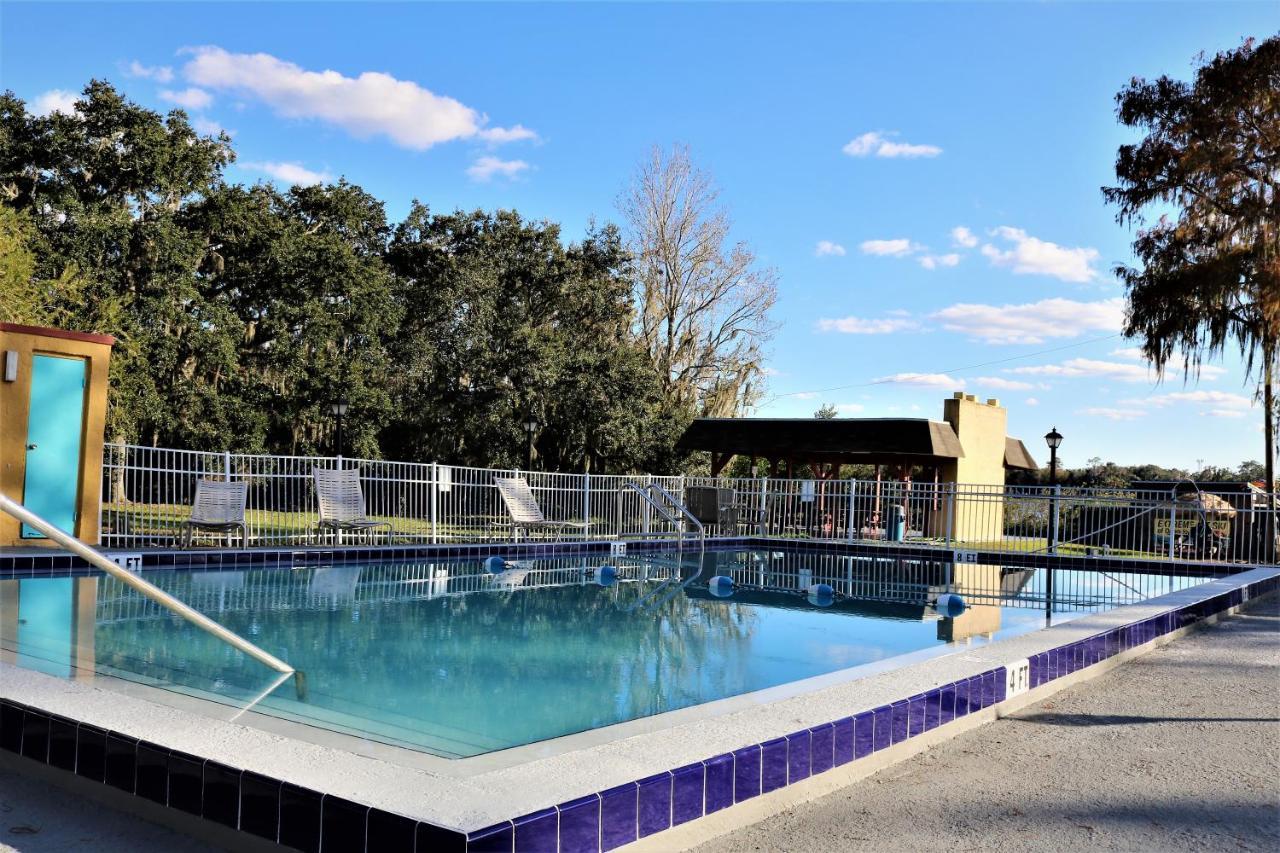 Howard Johnson By Wyndham Lake Front Park Kissimmee Dış mekan fotoğraf