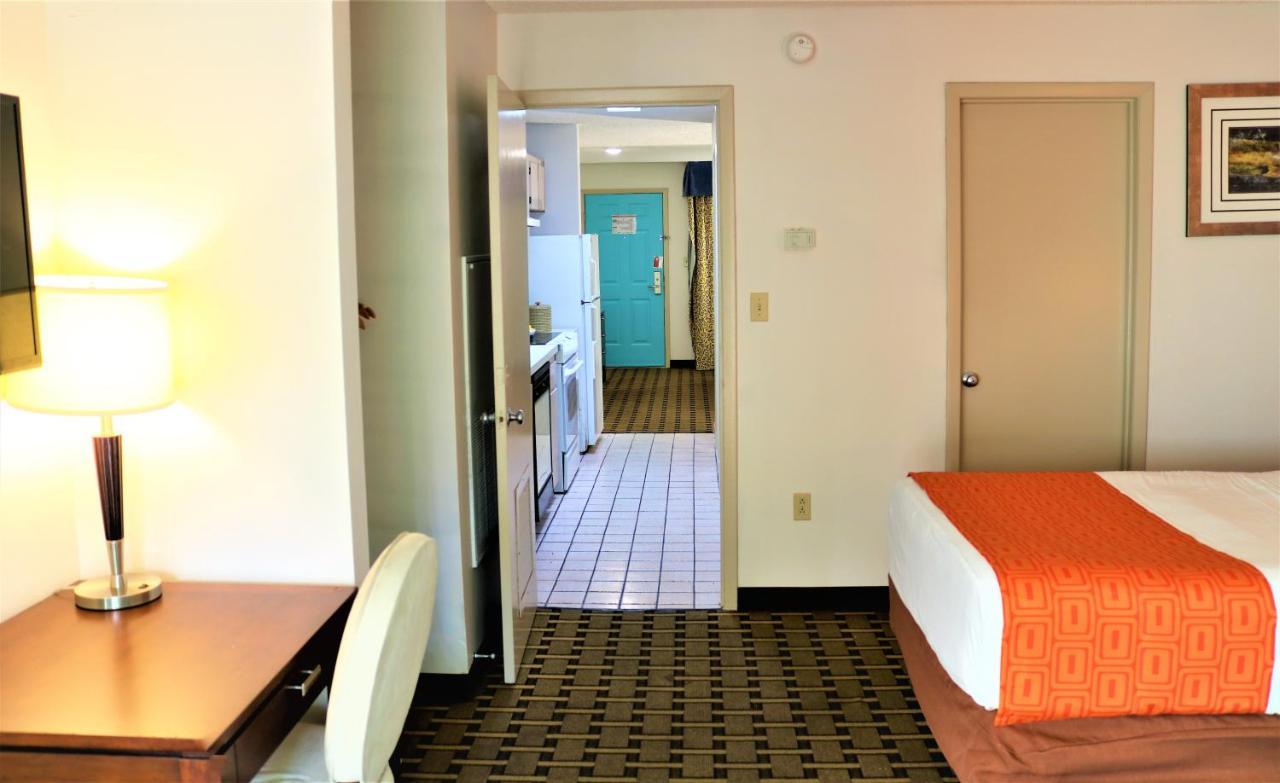 Howard Johnson By Wyndham Lake Front Park Kissimmee Dış mekan fotoğraf