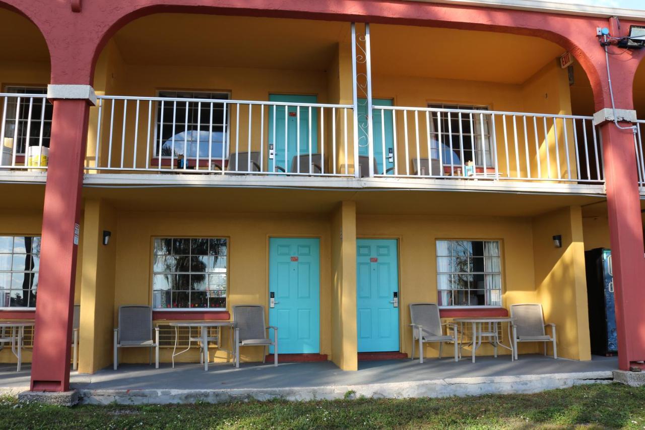 Howard Johnson By Wyndham Lake Front Park Kissimmee Dış mekan fotoğraf